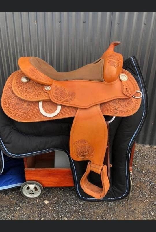 16-Continental-Reining-saddle