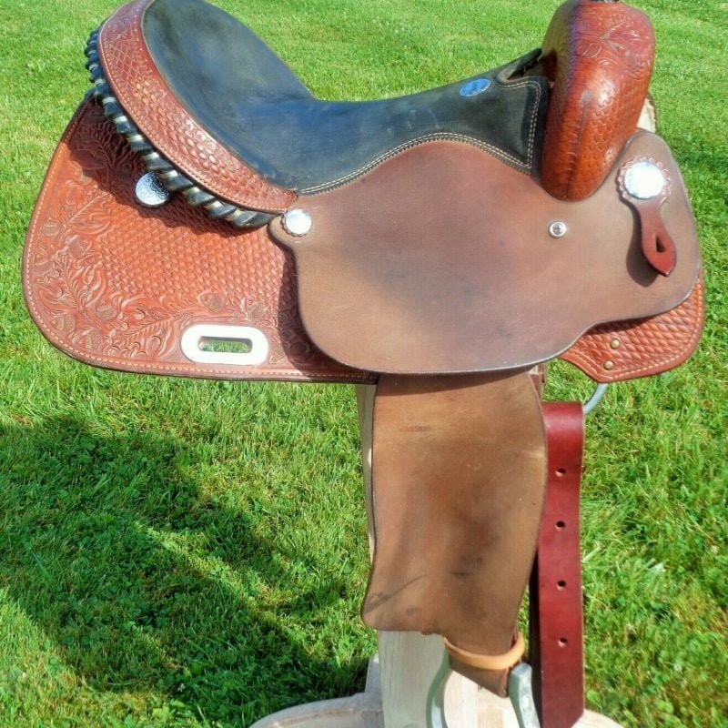 17-BILLY-COOK-Barrel-Racing-SADDLE.-Beautiful-TOOLING.-Roughout-Fender