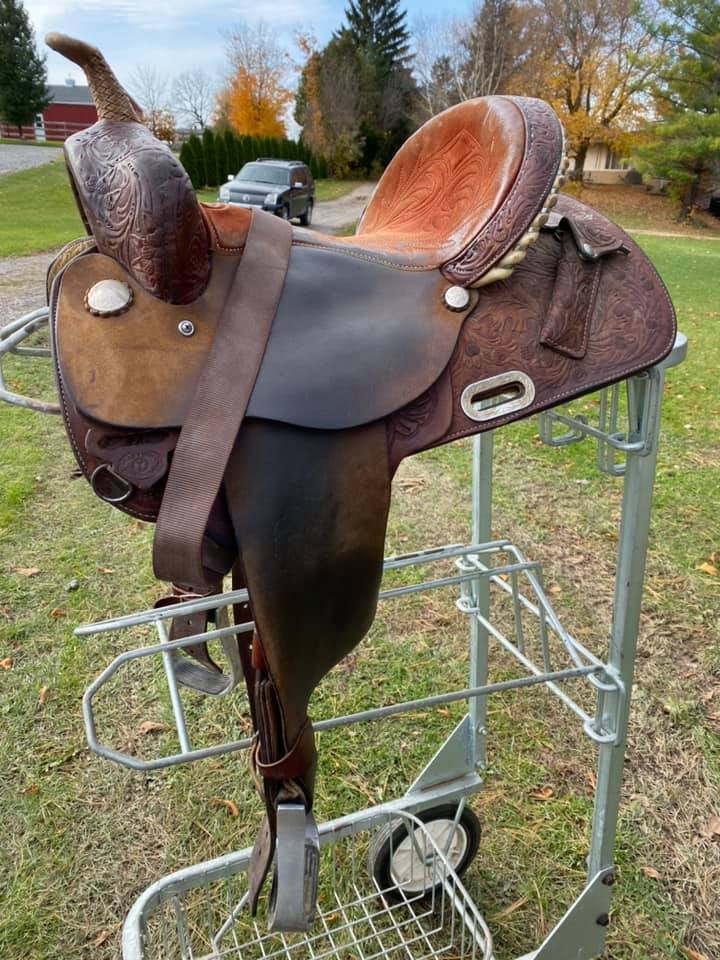 Lynn-McKenzie-barrel-saddle