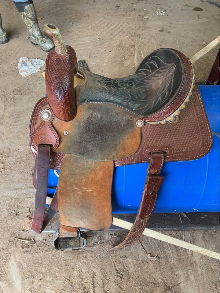 Used-14-inch-corriente-barrel-saddle
